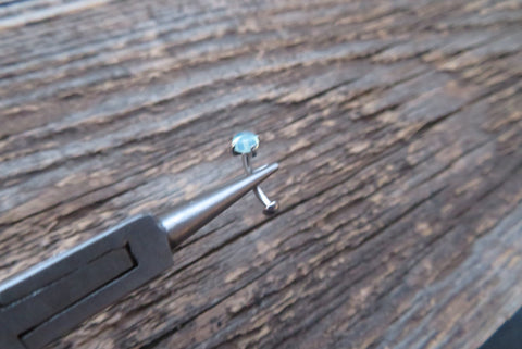 Vertical Lip Natural Green Aventurine Stone 16G 100% Surgical Steel Curve Eyebrow Rook Barbell Ring Lip Piercing Minimalist Dome Bottom