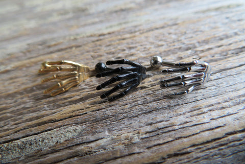Black Zombie Hand Skeleton Cartilage Lip 16G (1.2mm) Piercing